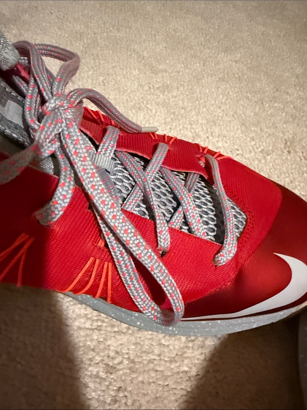 Nike Air Max LeBron 10 Low "University Red" size 13 - Picture 8 of 10